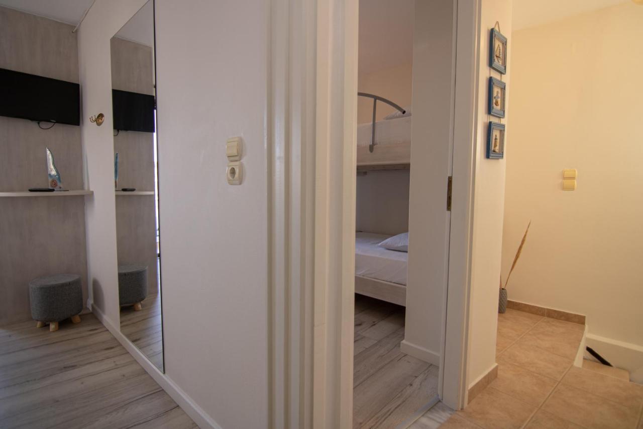 The Island House - Family Size Apt - Overlooking The Aegean - 3 Steps From The Beach Mokhlos Exteriör bild