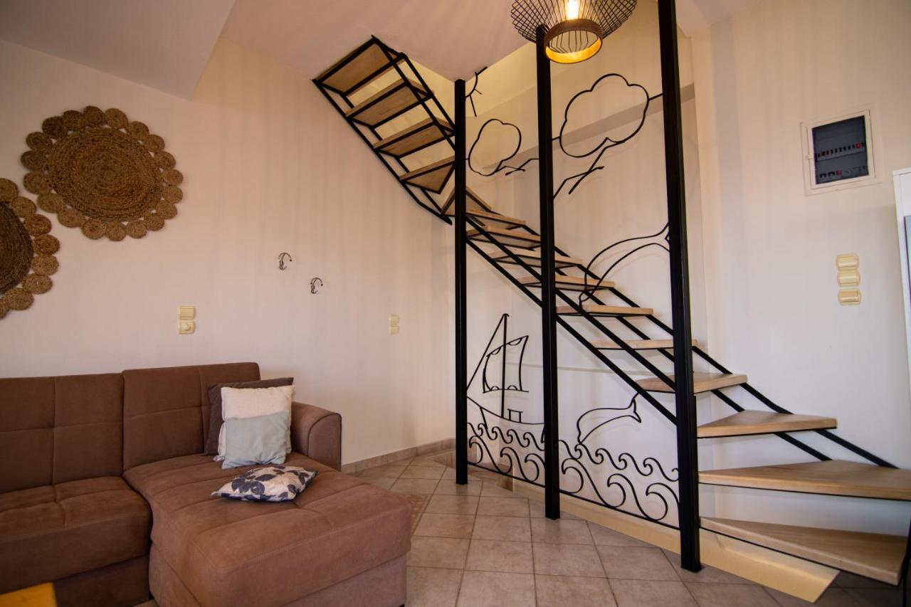 The Island House - Family Size Apt - Overlooking The Aegean - 3 Steps From The Beach Mokhlos Exteriör bild