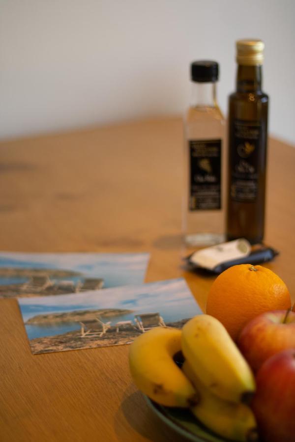 The Island House - Family Size Apt - Overlooking The Aegean - 3 Steps From The Beach Mokhlos Exteriör bild